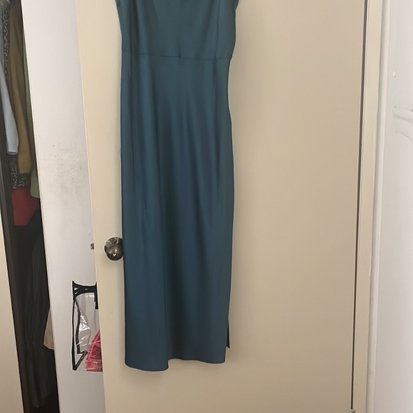 Vince silk blue slip in turquoise. Size large - Picture 2 of 6